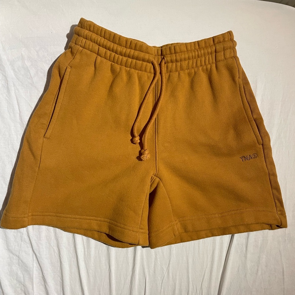 Aritzia Tna Cozy Fleece Boyfriend Mid-Thigh Short